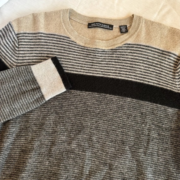 Saks Fifth Avenue Sweaters - Saks Fifth Striped Gray Tan Sweater Extra Fine Merino Wool Pullover Crewneck Med